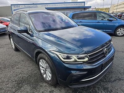 Gebraucht VW Tiguan Life 122 PS (89 kW) 2021 Blau SUV