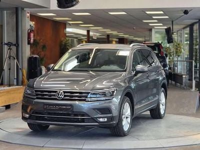 Grau Gebraucht 2017 VW Tiguan SUV | € 19.960 (Fairer Preis)