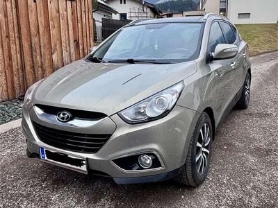 Gebraucht Hyundai ix35 184 PS (135 kW) 2011 Grau SUV