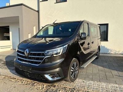 Schwarz Gebraucht 2022 Renault Trafic Van / Kleinbus | € 43.500 (Fairer Preis)