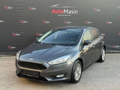 Grau Gebraucht 2016 Ford Focus Trend Limousine | € 8.500 (Guter Preis)