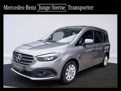 Gebraucht Mercedes T180 Progressive 116 PS (85 kW) 2024 Grau Van / Kleinbus