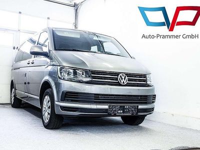Grau Gebraucht 2017 VW Caravelle Comfortline Van / Kleinbus | € 39.990
