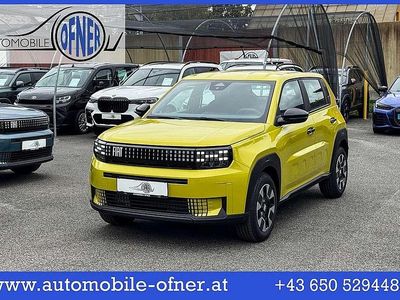 Neu Fiat Grande Panda Icon 110 PS (80 kW) 2025 Gelb Kleinwagen