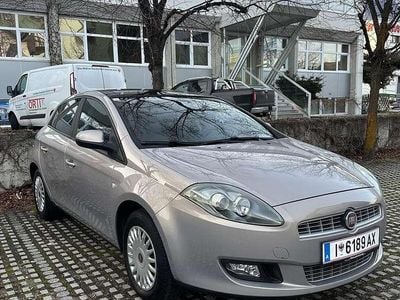 Gebraucht Fiat Bravo 90 PS (66 kW) 2010 Bronze Kleinwagen