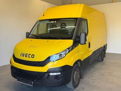 Gelb Gebraucht 2015 Iveco Daily Van | € 12.000