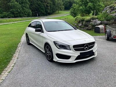 Gebraucht 2015 Mercedes CLA200 Shooting Brake AMG line Kombi | € 16.000 (Etwas zu teuer)