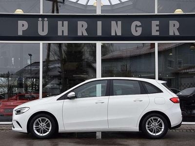 Weiß Gebraucht 2019 Mercedes 180 Style Limousine | € 18.900 (Guter Preis)