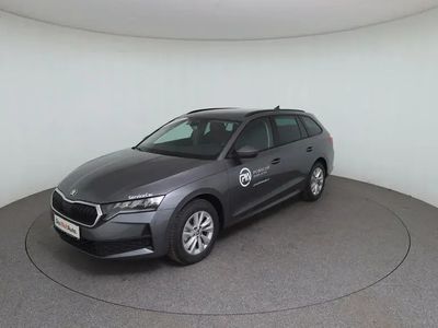 Mittelgrau metallic Gebraucht 2025 Skoda Octavia Essence Kombi | € 30.990 (Etwas zu teuer)