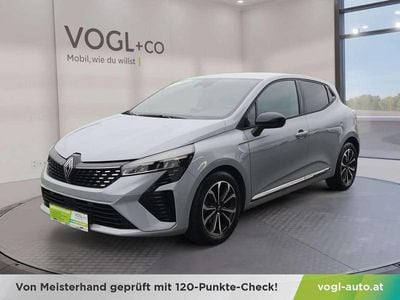 Grau Gebraucht 2024 Renault Clio V Techno Kleinwagen | € 17.950 (Etwas zu teuer)