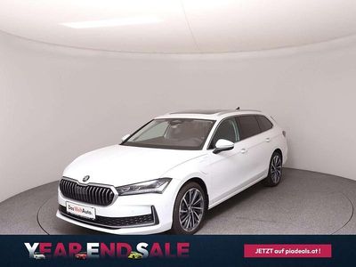 Weiß Gebraucht 2025 Skoda Superb LAURIN & KLEMENT Kombi | € 54.260