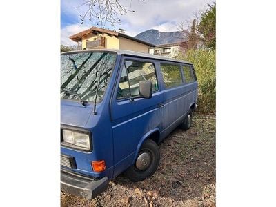 Blau Gebraucht 1990 VW Caravelle Van / Kleinbus | € 3.000
