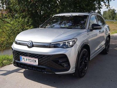 Silber metallic Neu 2025 VW Tiguan Sport SUV | € 51.490 (Fairer Preis)