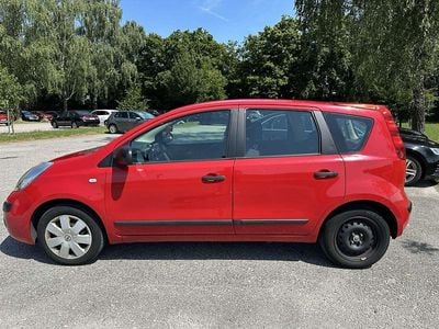 Rot Gebraucht 2007 Nissan Note Comfort Van / Kleinbus | € 4.000