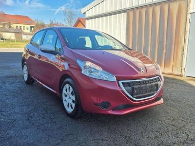 Rot Gebraucht 2015 Peugeot 208 Kleinwagen | € 6.000 (Fairer Preis)