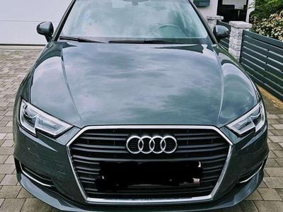 Grau Gebraucht 2018 Audi A3 Limousine | € 18.300 (Fairer Preis)