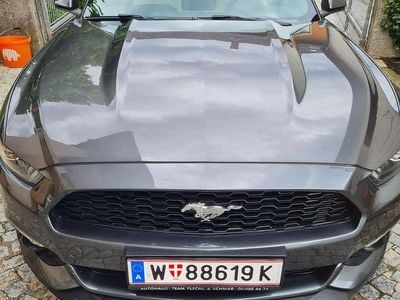 Grau Gebraucht 2016 Ford Mustang Coupé | € 30.500