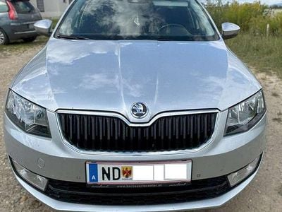 Grau Gebraucht 2014 Skoda Octavia Elegance Kombi | € 6.900 (Fairer Preis)