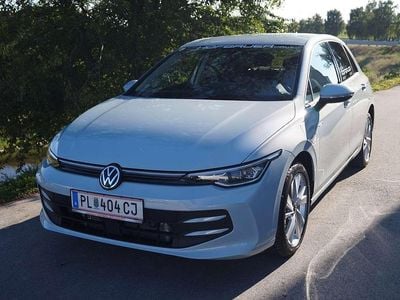 Blau Neu 2025 VW Golf VIII Limousine | € 34.790 (Guter Preis)