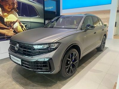 Mittelgrau normal Neu 2025 VW Touareg R SUV | € 90.490 (Etwas zu teuer)