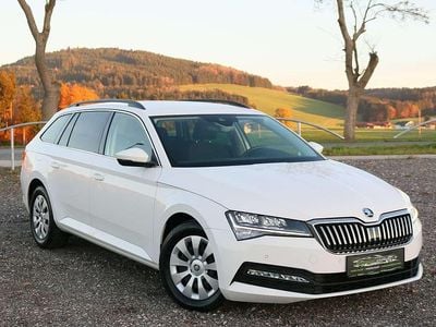 Weiß Gebraucht 2020 Skoda Superb Kombi | € 22.950 (Guter Preis)