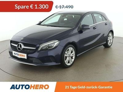 Blau Gebraucht 2017 Mercedes A180 Urban Kleinwagen | € 16.190 (Fairer Preis)