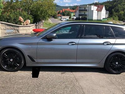gebraucht BMW 520 520 d xDrive Touring Aut.M Paket innen und außen