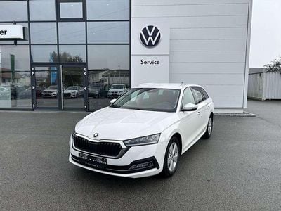 Weiss normal Gebraucht 2023 Skoda Octavia Style Kombi | € 25.350 (Fairer Preis)