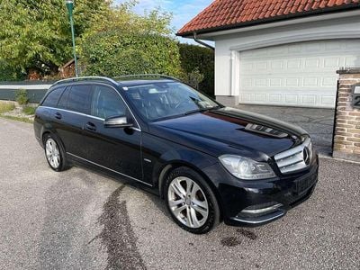 Schwarz Gebraucht 2012 Mercedes C350 Avantgarde Kombi | € 9.450