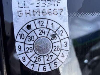 Rot Gebraucht 2009 Mini Cooper Kleinwagen | € 3.400