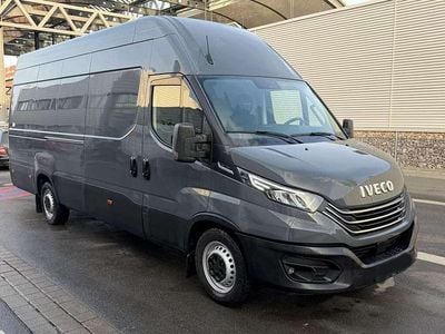 Gebraucht Iveco Daily 175 PS (128 kW) 2023 Grau Van