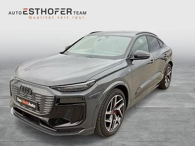 Hellgrau metallic Gebraucht 2025 Audi Q6 Sportback e-tron Ambiente SUV | € 88.798