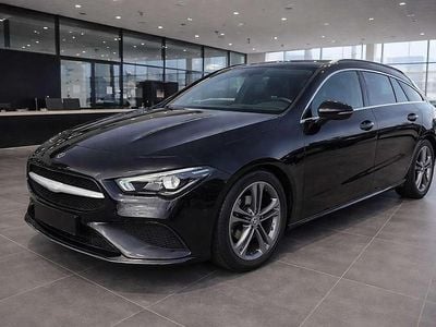 Gebraucht Mercedes CLA200 Shooting Brake 150 PS (110 kW) 2020 Schwarz Kombi
