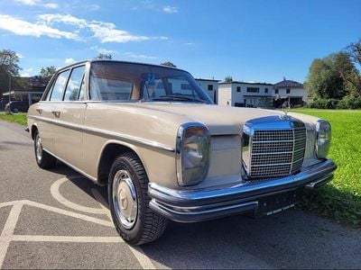 gebraucht Mercedes 250/8 Biete W114 in gutem Zustand