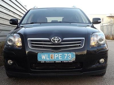 Satin black perleffekt Gebraucht 2007 Toyota Avensis Sol Kombi | € 9.999