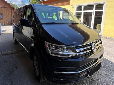 Schwarz Gebraucht 2015 VW Multivan Generation Six Van | € 31.500