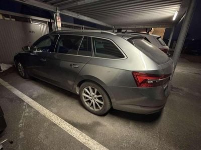 gebraucht Skoda Superb Superb Kombi 2,0 TDI DSG, sehr viel Ausstattung!!