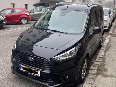 Gebraucht Ford Tourneo Trend 101 PS (74 kW) 2021 Schwarz Kombi