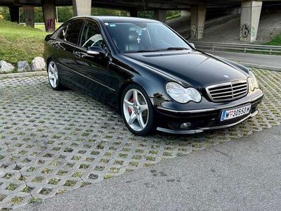 gebraucht Mercedes C320 Avantgarde Sport AMG CDI Aut.