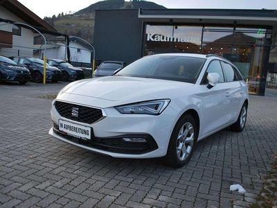 Weiss normal Gebraucht 2022 Seat Leon Style Kombi | € 20.900 (Teuer)
