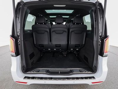 Bergkristallweiß met Gebraucht 2025 Mercedes V300 Avantgarde Van / Kleinbus | € 115.188 (Teuer)