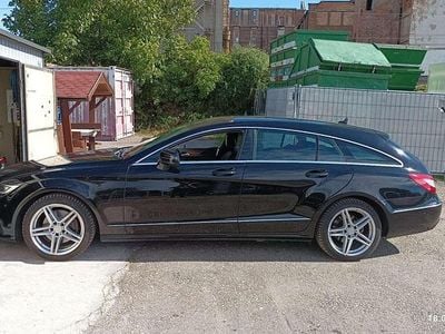 Gebraucht Mercedes CLS220 Shooting Brake 170 PS (125 kW) 2015 Schwarz Kombi