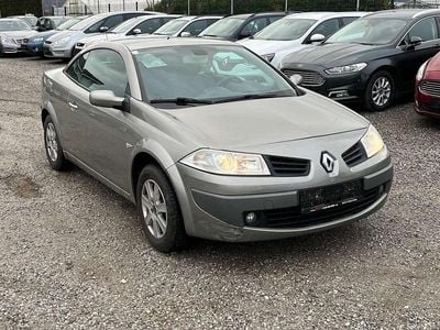 Grau Gebraucht 2007 Renault Mégane Cabriolet Cabrio | € 2.800