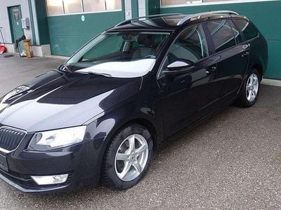 Schwarz Gebraucht 2014 Skoda Octavia Elegance Kombi | € 9.500 (Fairer Preis)