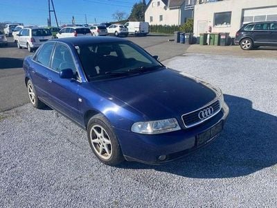 Blau Gebraucht 1999 Audi A4 Limousine | € 590 (Superpreis)
