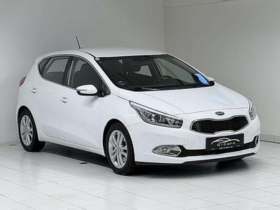 Weiß Gebraucht 2014 Kia Ceed Kleinwagen | € 9.700 (Teuer)
