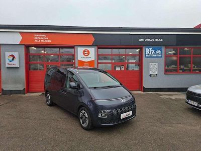 Gebraucht Hyundai Staria Trend 177 PS (130 kW) 2023 Grau Van / Kleinbus