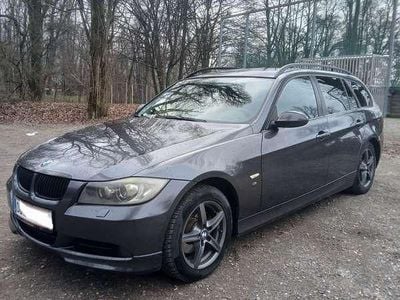 Gebraucht BMW 318 121 PS (88 kW) 2006 Grau Kombi
