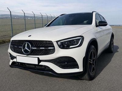 Weiß Gebraucht 2022 Mercedes GLC300e AMG SUV | € 38.900