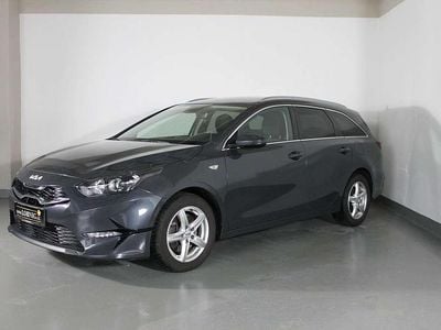 Grau Gebraucht 2022 Kia Ceed Sportswagon Silver Kombi | € 14.900 (Guter Preis)